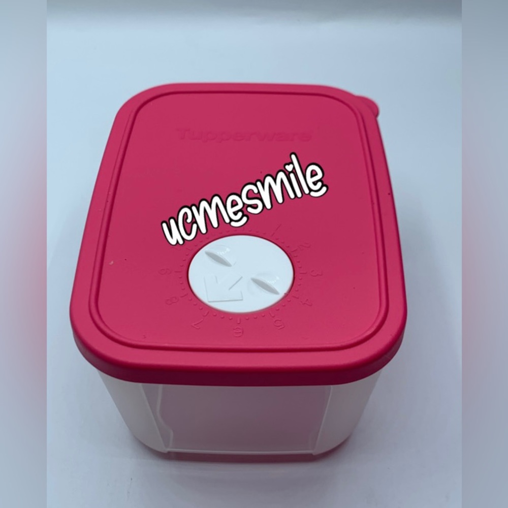 Tupperware FreezeSmart Rectangular Freezer Storage Container Set - Picture 5 of 9